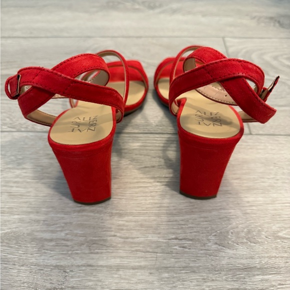 👠 Naturalizer Suede Red Strappy Heels 👠 - Picture 3 of 5
